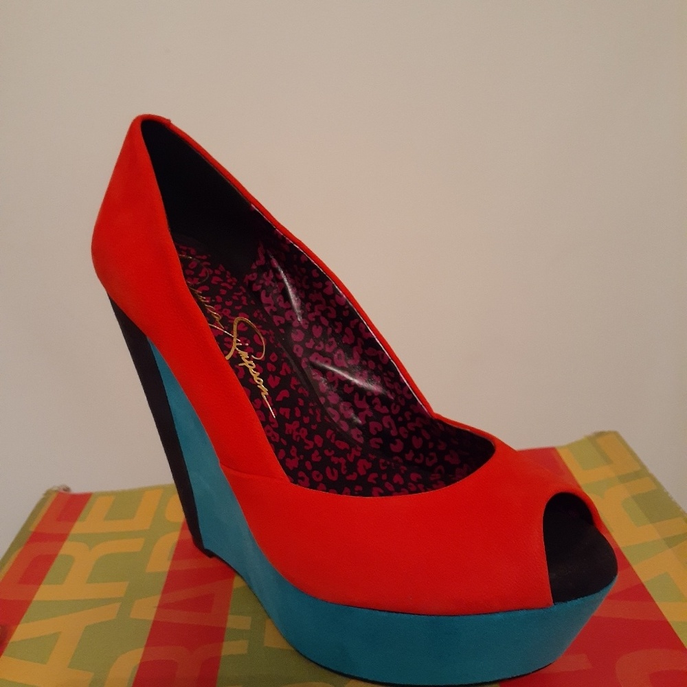 Wedge Heels - image 1